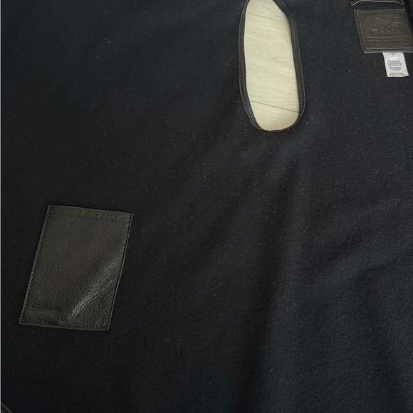 Roots Wool Julia Cape Jacket Vest with Leather Trim - Picture 7 of 8